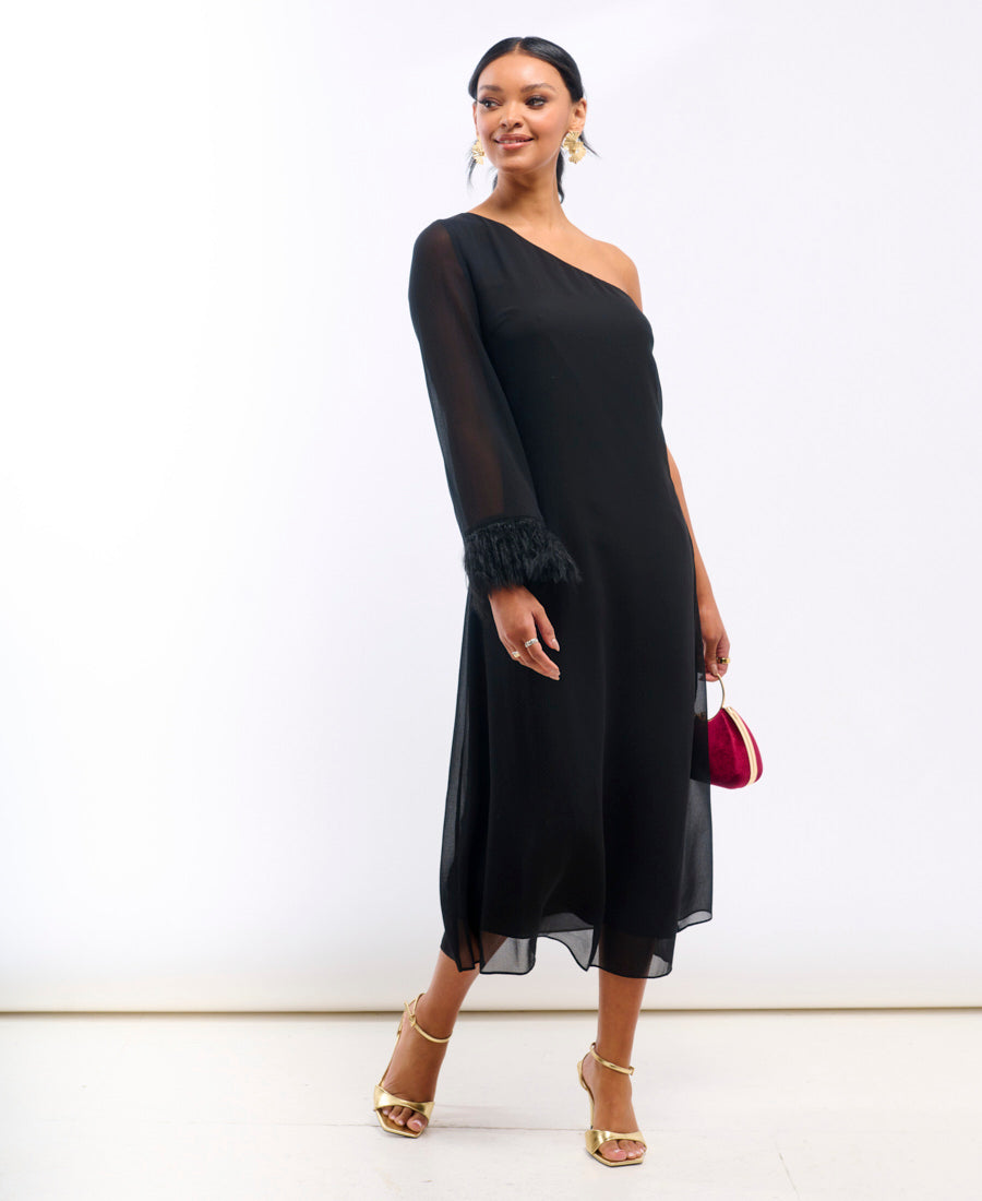 Black Asymmetric Feather Cuff Maxi Dress 