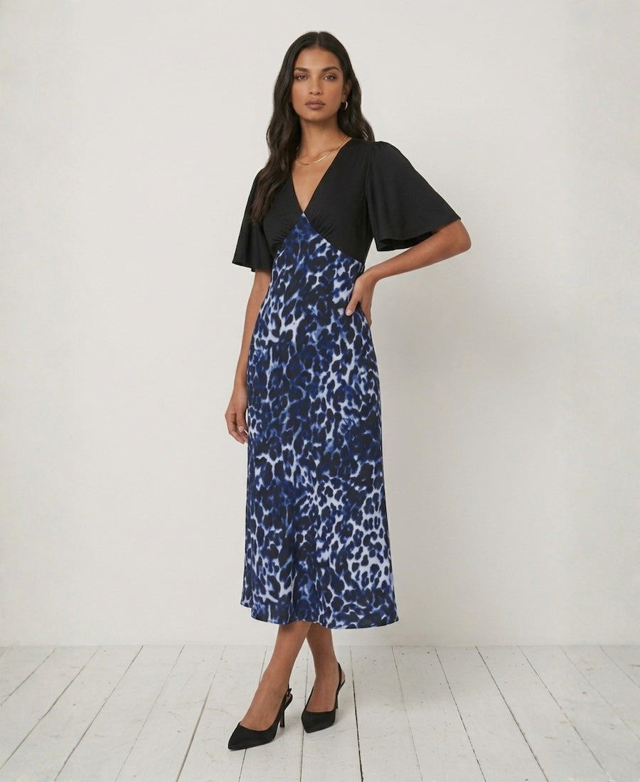 blue leopard print dress Printed Satin Midi – Needs No Label 36Model is wearing size 21st Birthday Winter Birthday Size:US 12 | EU 46 Long Length