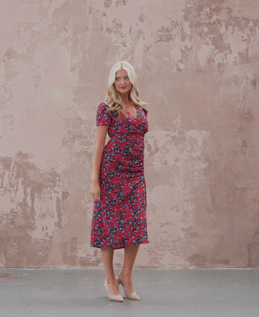 Catwalk video Red Floral Wrap Midi Dress